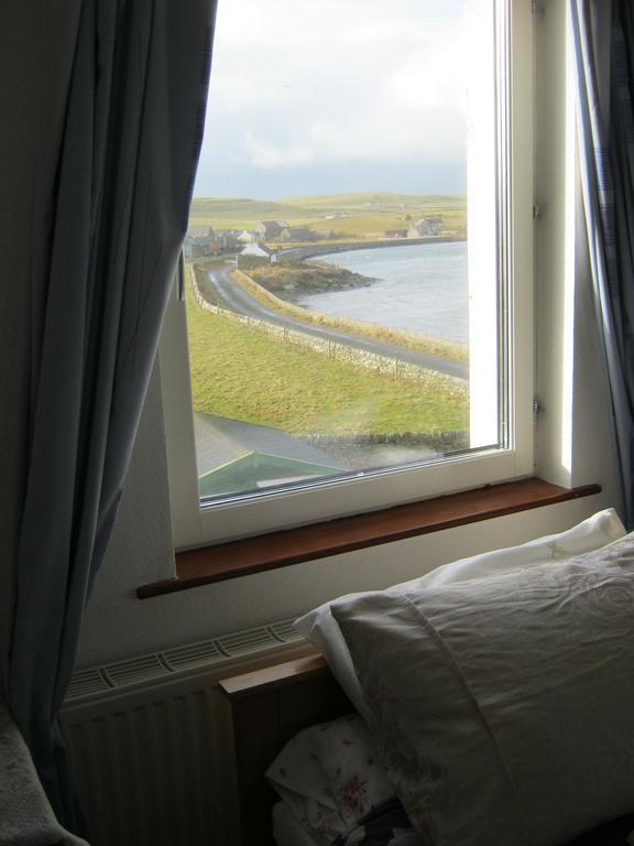 No 1 Broughton Bed & Breakfast Пиероуъл Стая снимка
