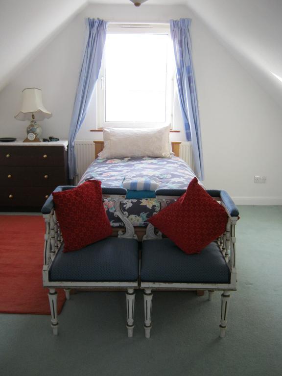 No 1 Broughton Bed & Breakfast Пиероуъл Стая снимка
